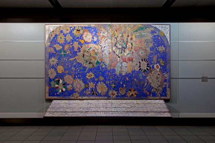 Yuki, Nanase | The sun, flowers, and stars, 2012, 1940×3240×40mm, Panel, Japanese Paper, Pencil, Pigment, Foil The floor painting at the ceramics shop, Sugawara Ichiroji
