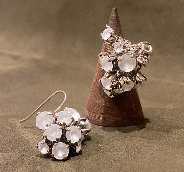 SERGE THORAVAL Maille earrings
