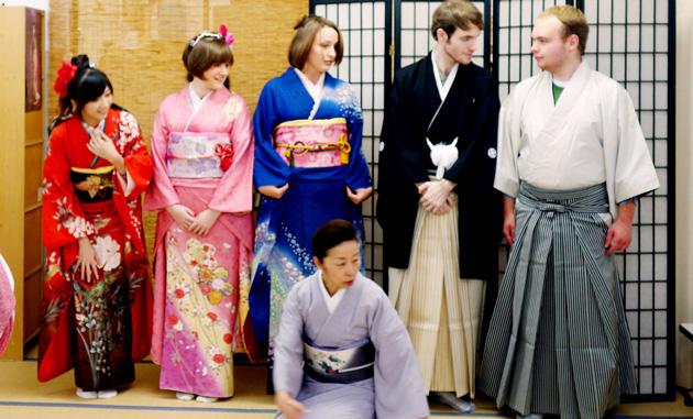 Marunouchi in Kimono