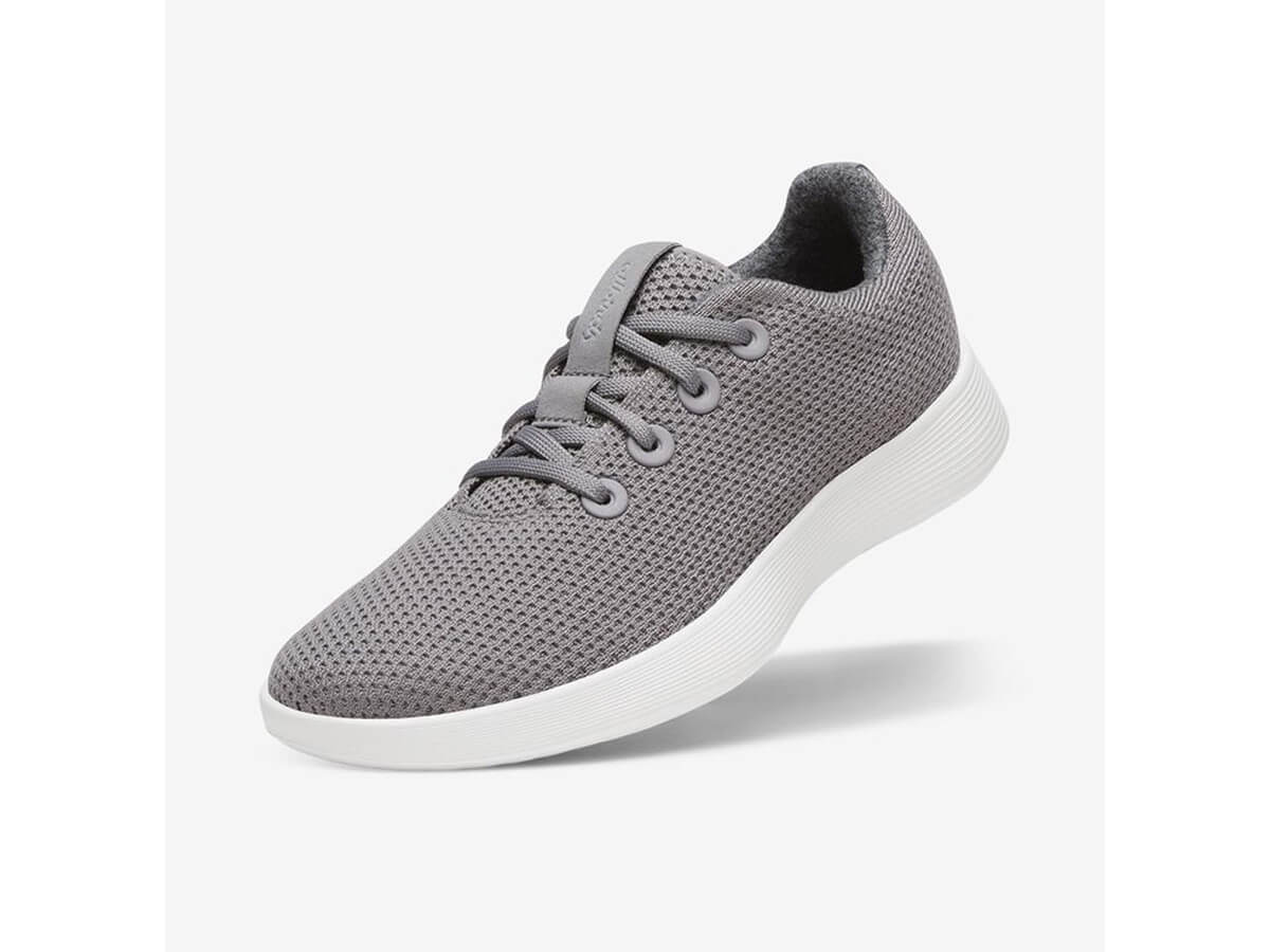 Allbirds 丸の内　リサイクル or アップサイクルでできている商品