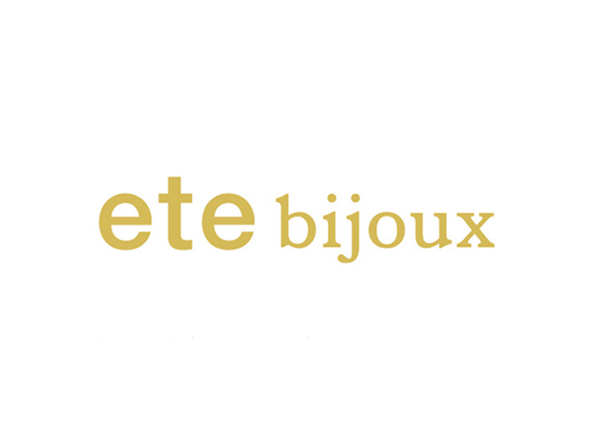 A portion of the sales proceeds from the ete original pouch "My Favorite Pouch" is donated to support women in developing countries. ete bijoux