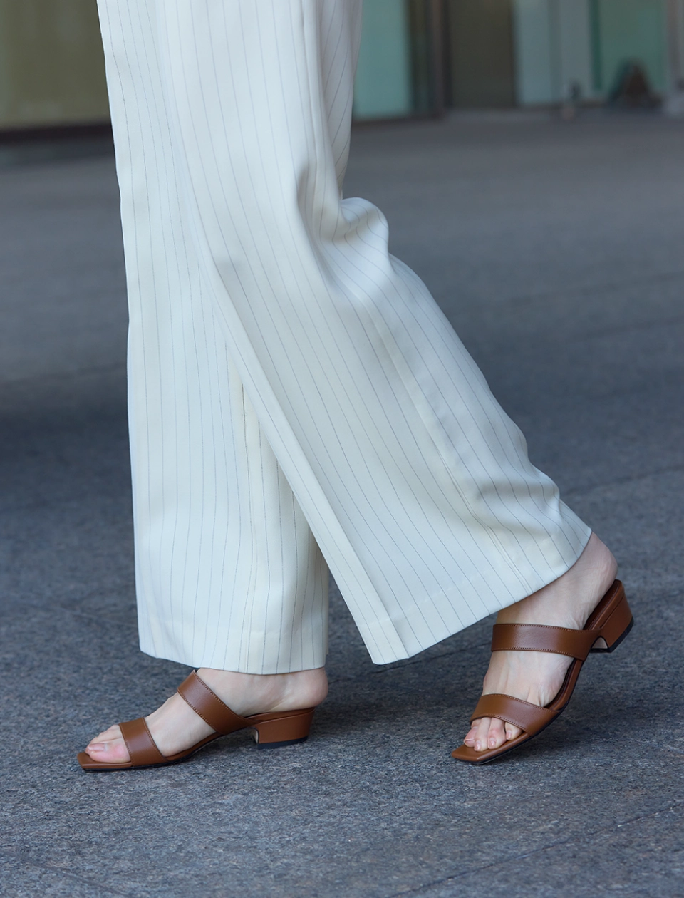 スライダー3枚目