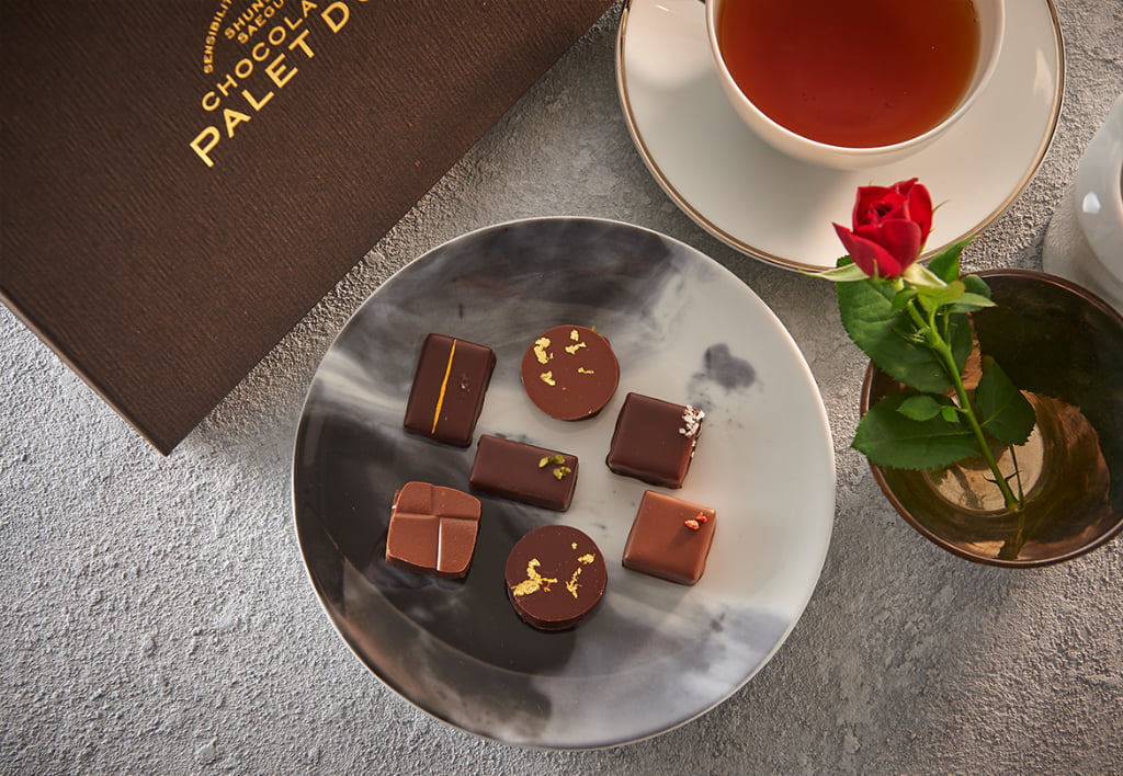Chocolate assortment 16 pieces