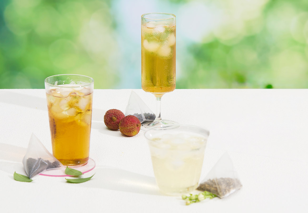 水出中國茶和菠蘿蛋糕什錦套餐